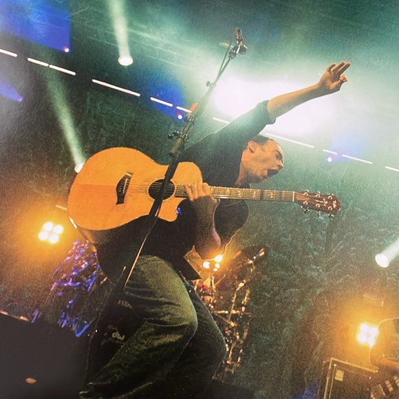 Dave Matthews Band official 2010 Tour Book, excellent condition - Picture 9 of 10